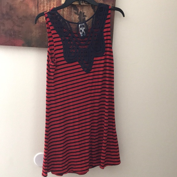 Dress ( runs kind of big) - Picture 2 of 3